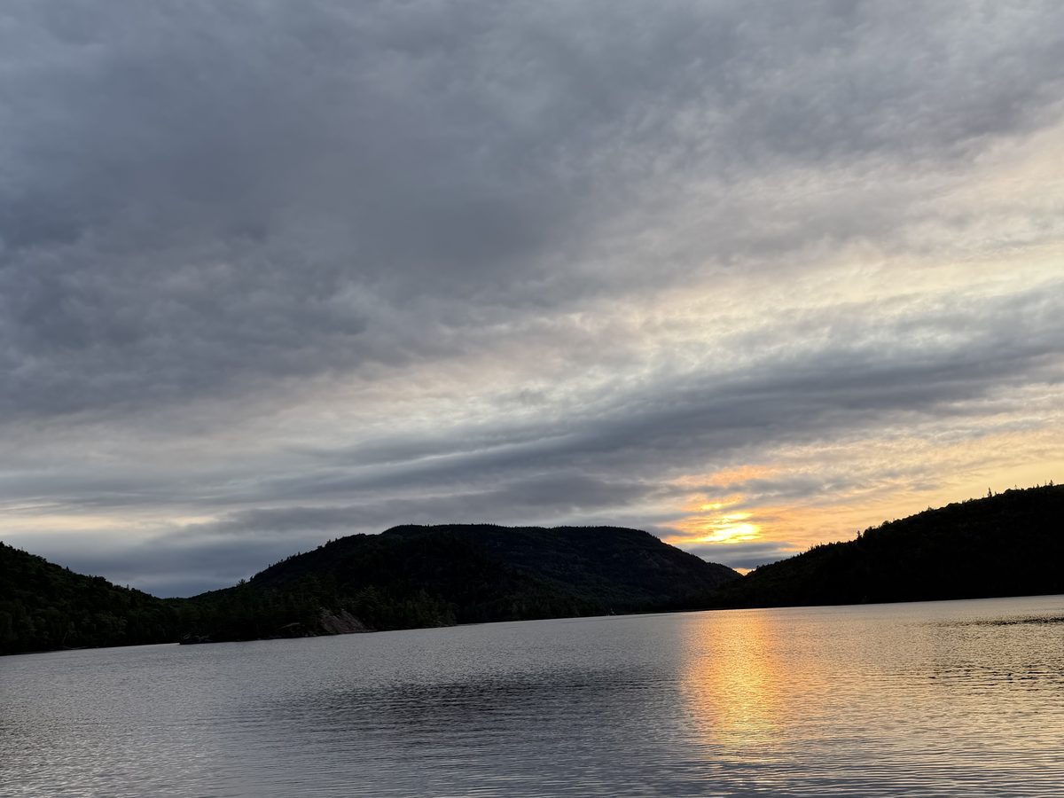 Coucher de soleil sur le lac